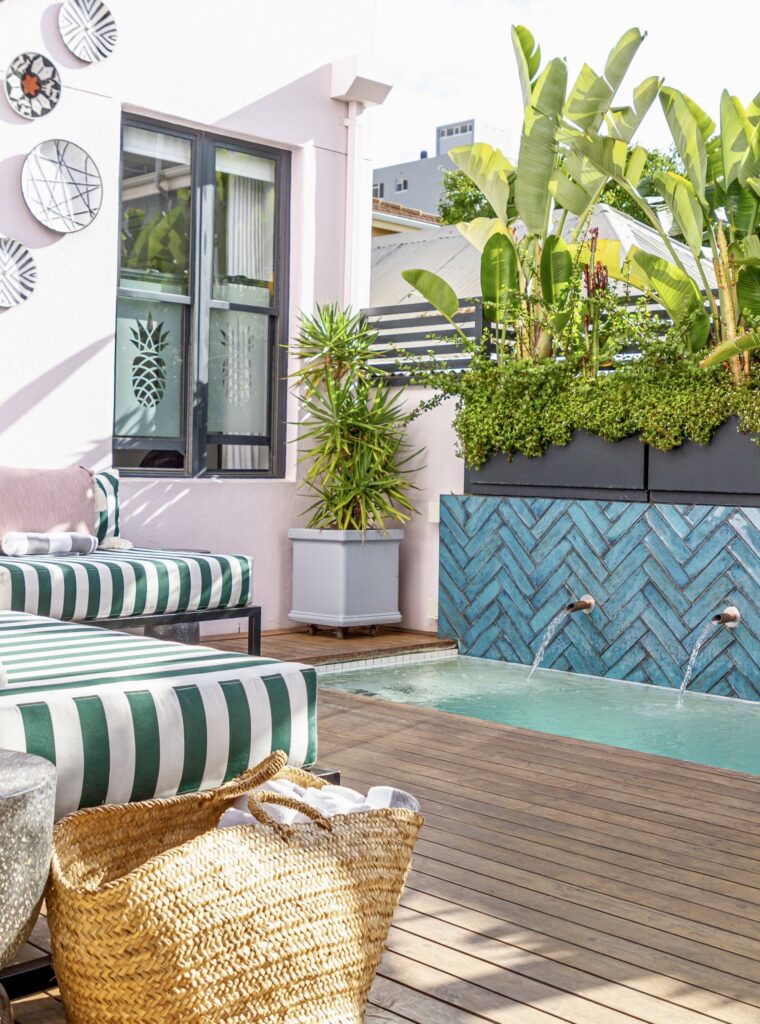 Pineapple House – Boutique Hotel