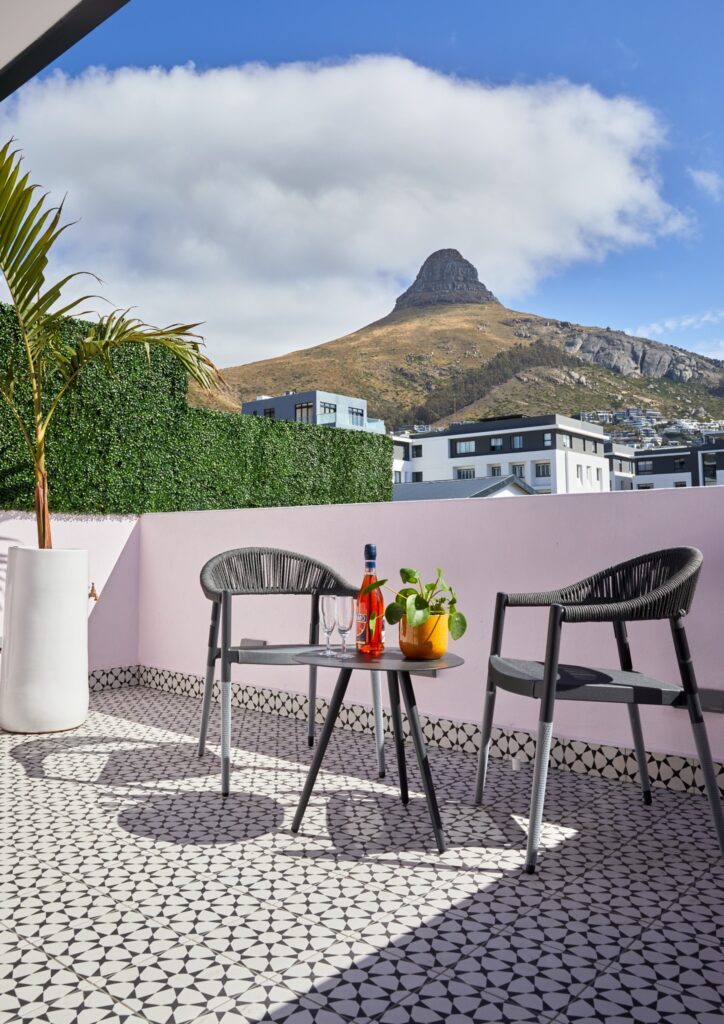 Pineapple House – Boutique Hotel